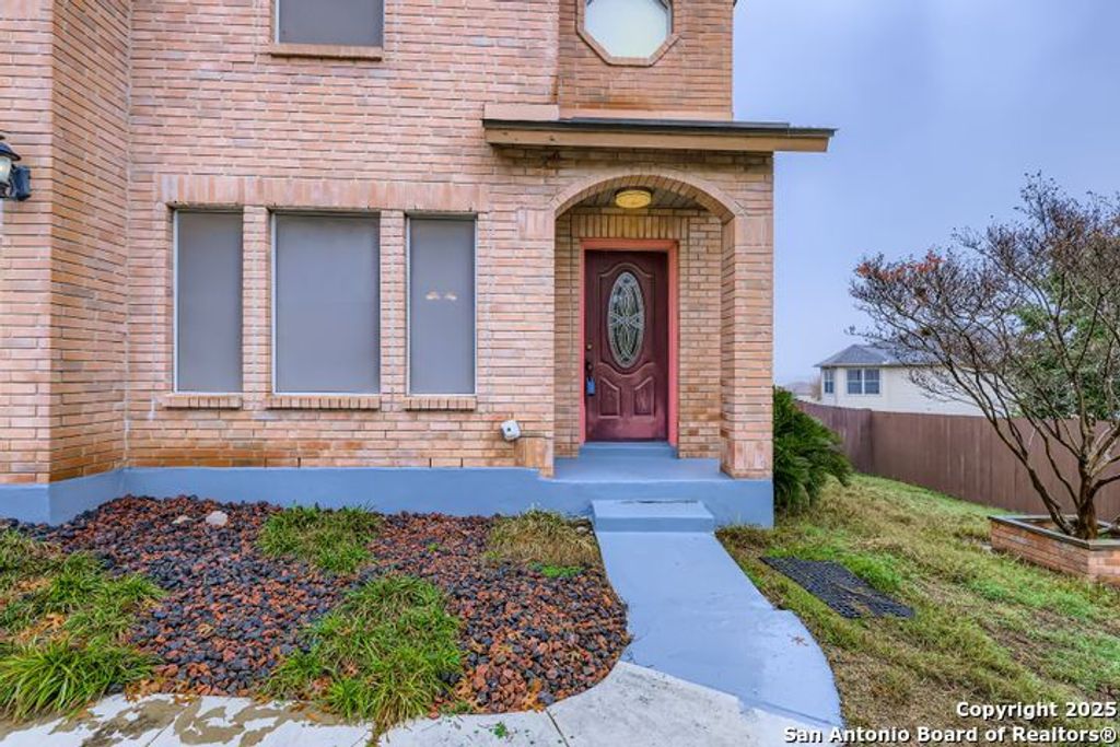 Photo of 14406 Biltmore, Live Oak, TX 78233 (MLS # 1930161)