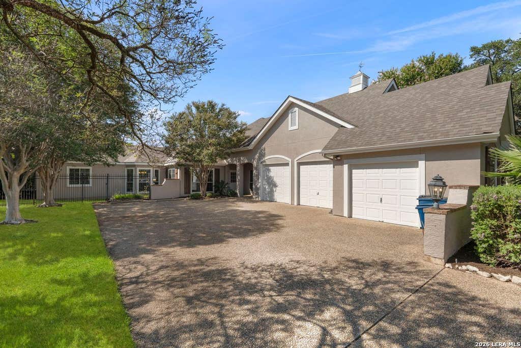 Photo of 5 REMINGTON CIR, San Antonio, TX 78258 (MLS # 2002902)
