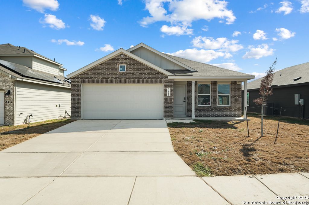 Photo of 3421 Sky Pl, Seguin, TX 78155 (MLS # 1923486)