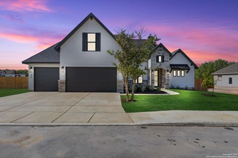 278 Allen Ave Castroville TX 78009