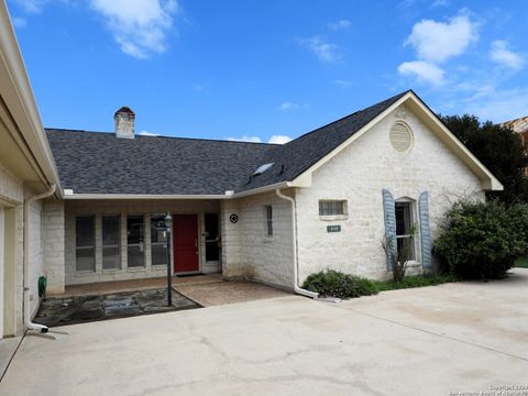 A home in Bandera