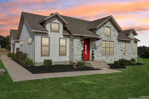 120 Golden Eagle Canyon Lake TX 78133