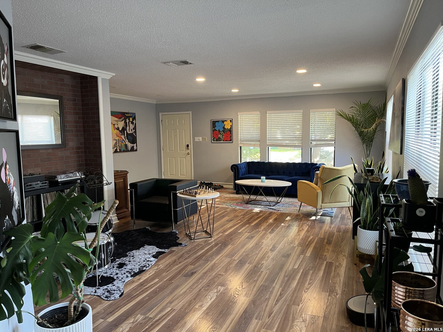 21511 Tenore