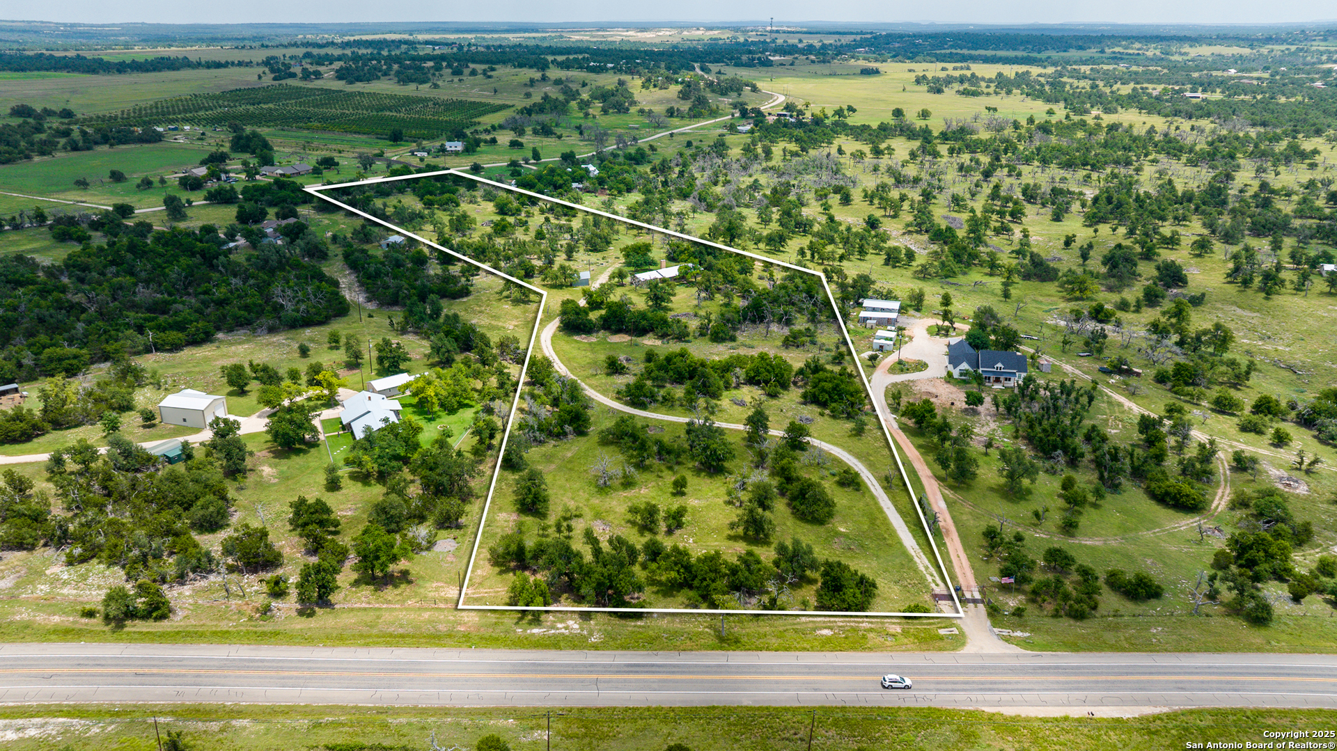 8218 N US HWY 87