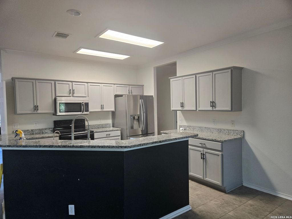 Photo of 535 WILLOW GROVE DR, San Antonio, TX 78245 (MLS # 1973572)