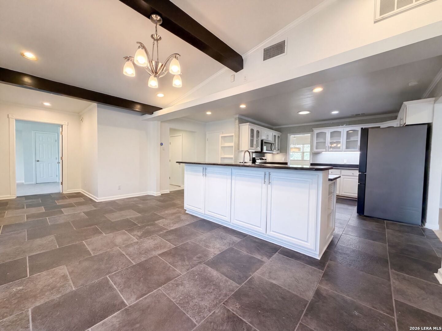 106 BRIARCLIFF DR