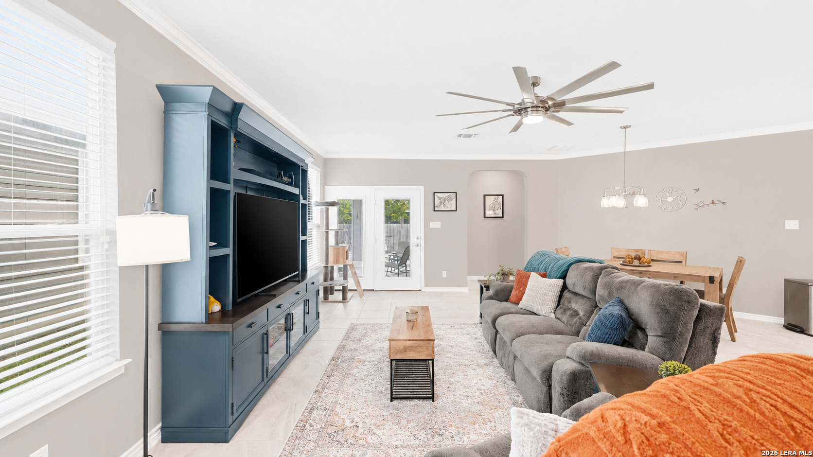 2070 Shire Meadows