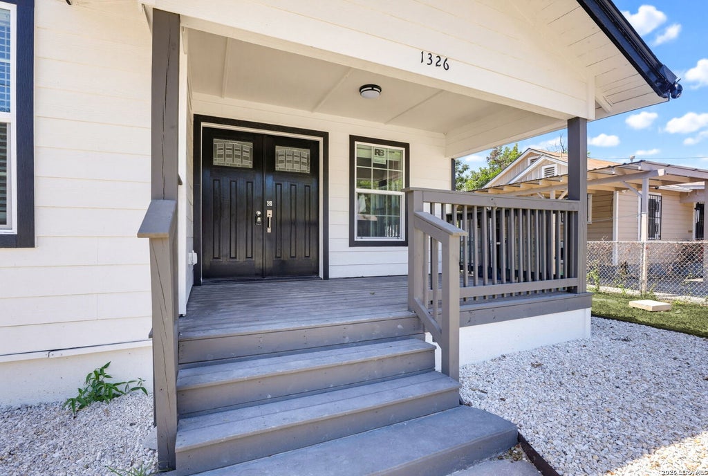 Photo of 1326 W WINNIPEG AVE, San Antonio, TX 78225 (MLS # 2009858)