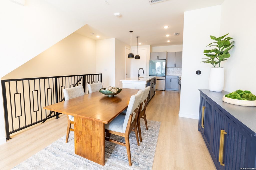 Photo of 719 E Locust 4110 #4110, San Antonio, TX 78212 (MLS # 1937709)