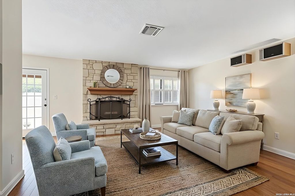 Photo of 414 Schryver St, Boerne, TX 78006 (MLS # 1957866)