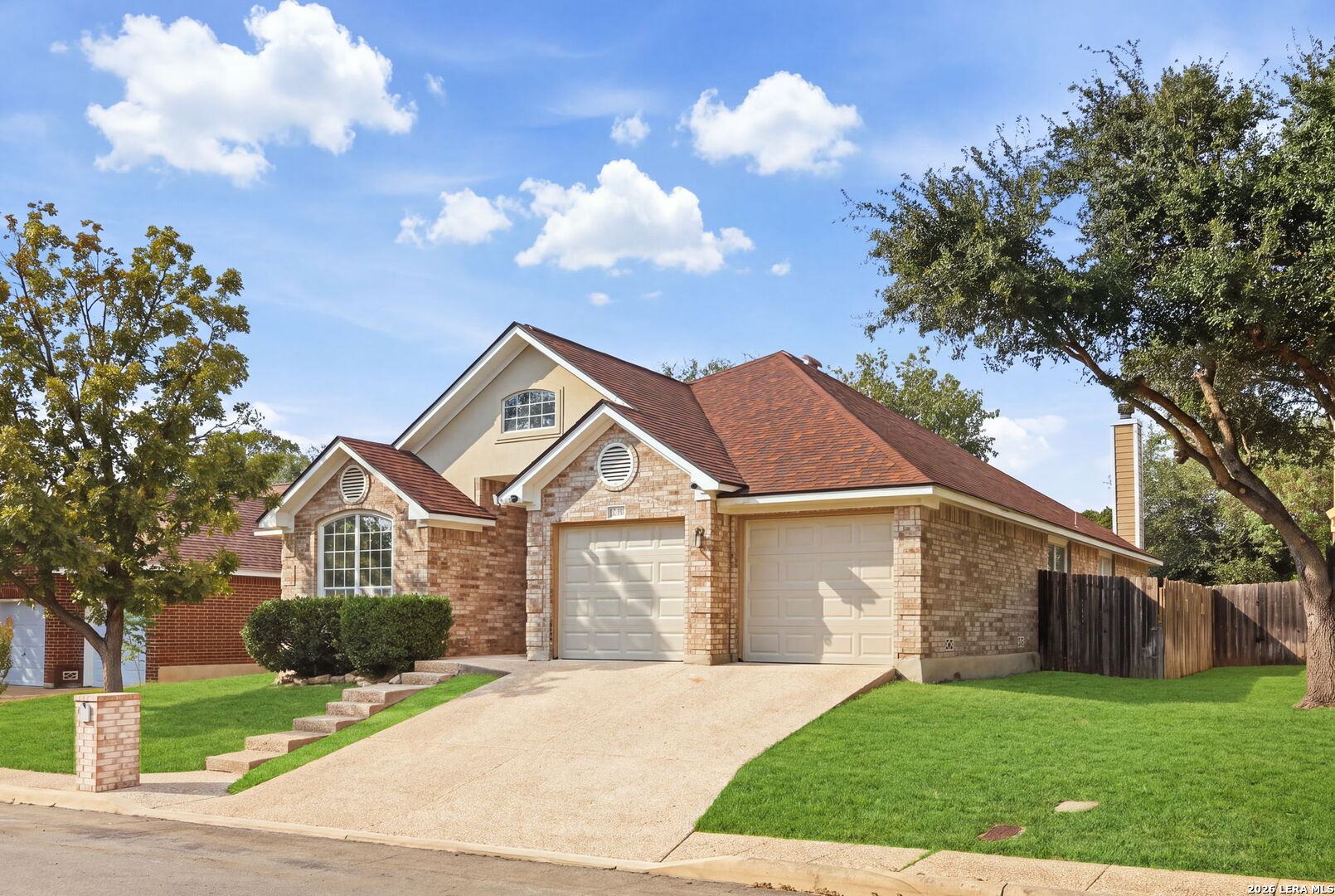 1307 Bluff Forest