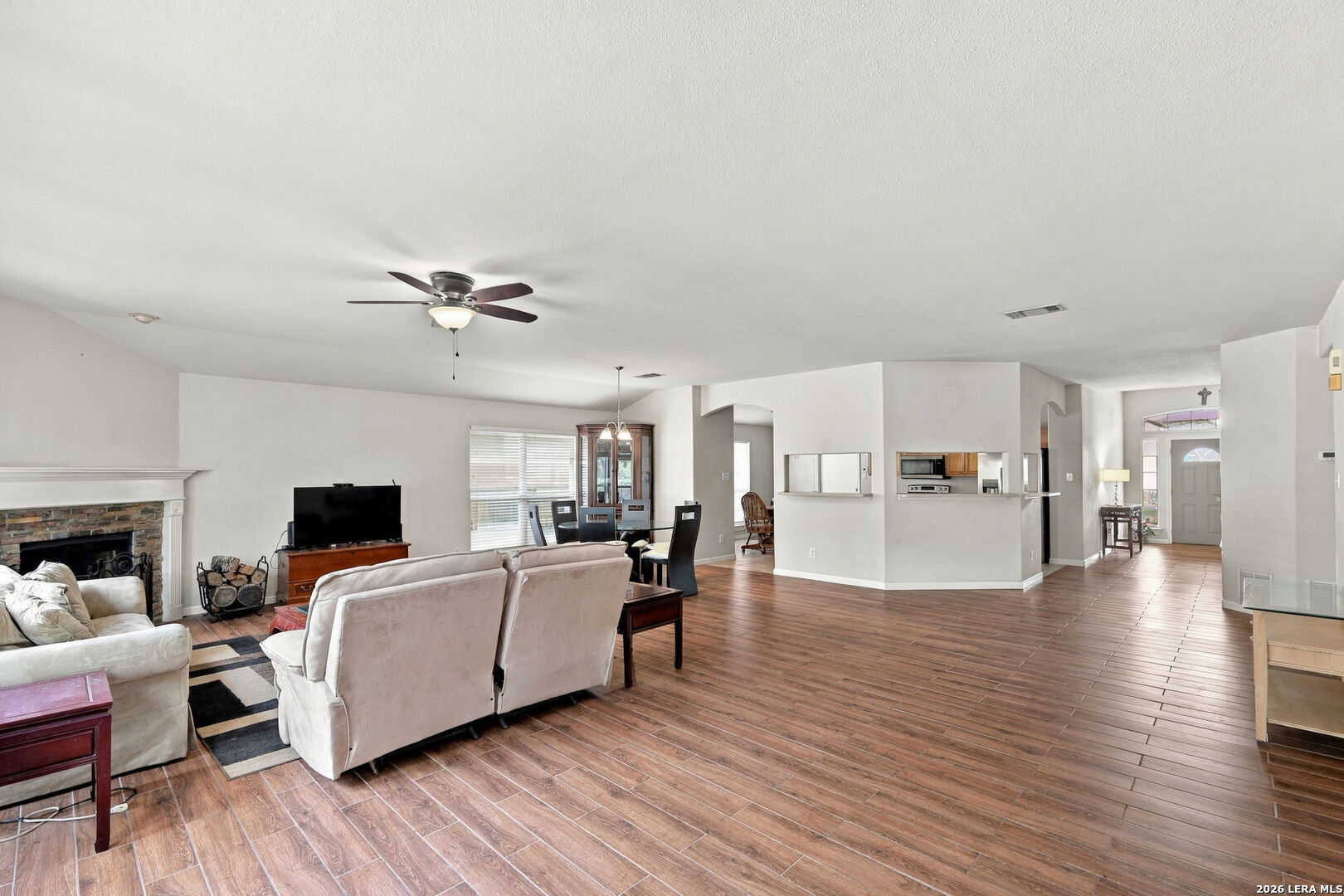 1307 Bluff Forest