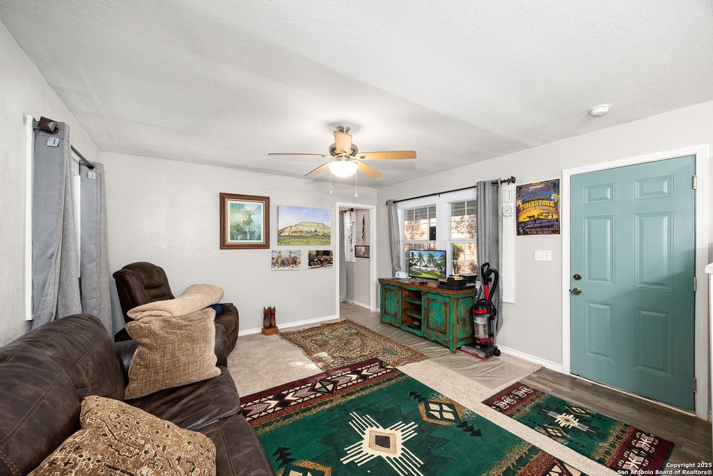 Photo of 425 Dreamland, Canyon Lake, TX 78133 (MLS # 1924979)