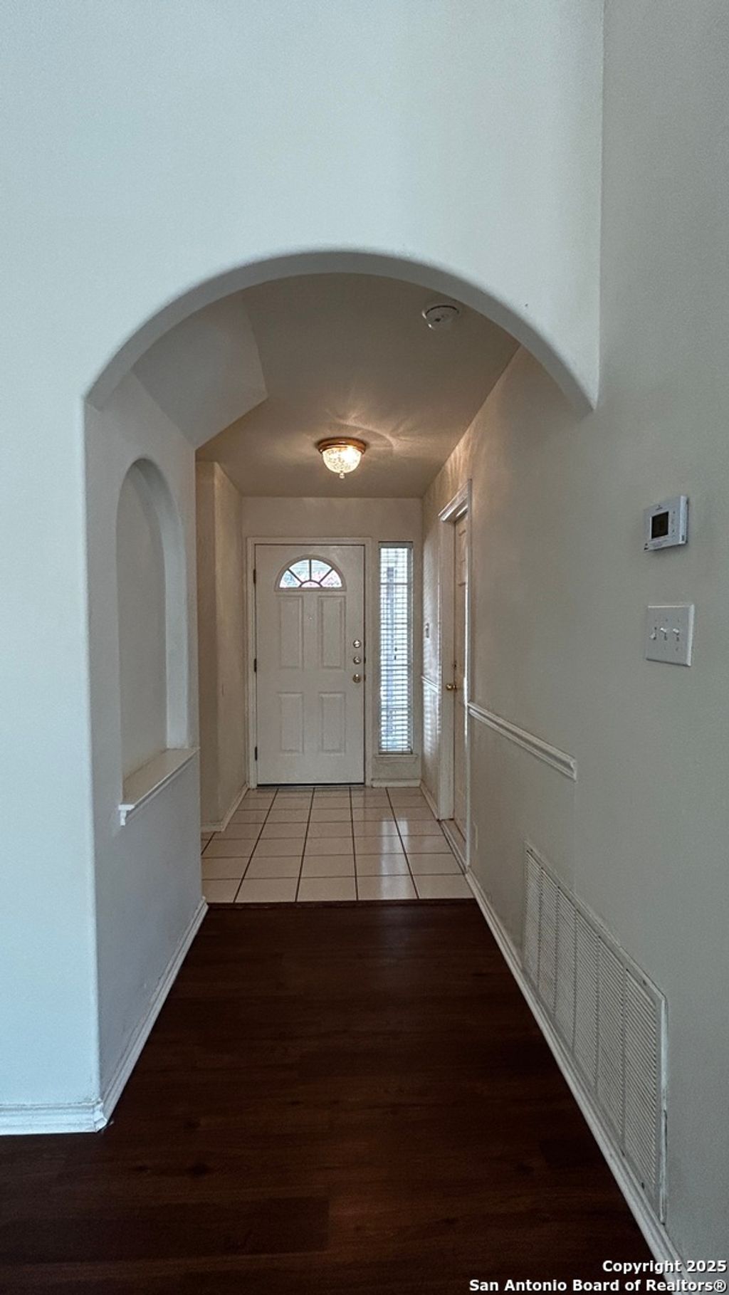 Photo of 6107 LAKEVIEW CT, San Antonio, TX 78249 (MLS # 1884961)