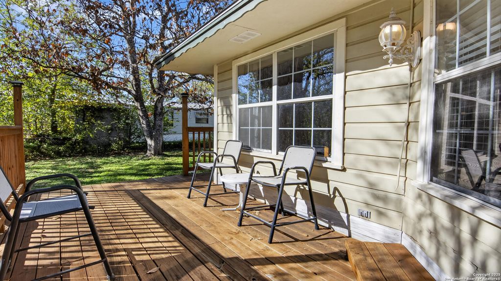 Photo of 1508 E St, Floresville, TX 78114 (MLS # 1928693)