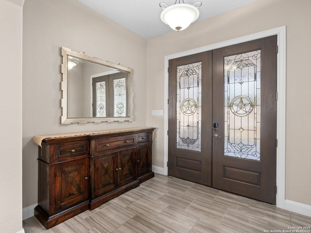 Photo of 1651 Lake Ridge Blvd, Canyon Lake, TX 78133 (MLS # 1925263)