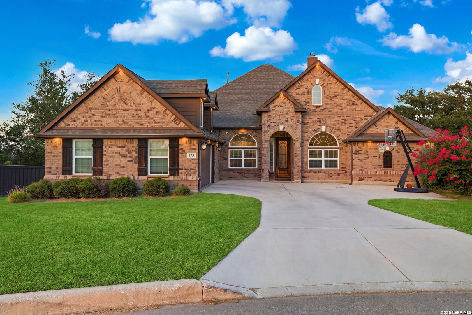 175 WAGON LN