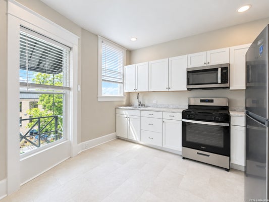 518 W FRENCH PL APT 2, SAN ANTONIO, TX 78212 - Image ded05abc1bc2d2f6ed03469677acf63c/588546506