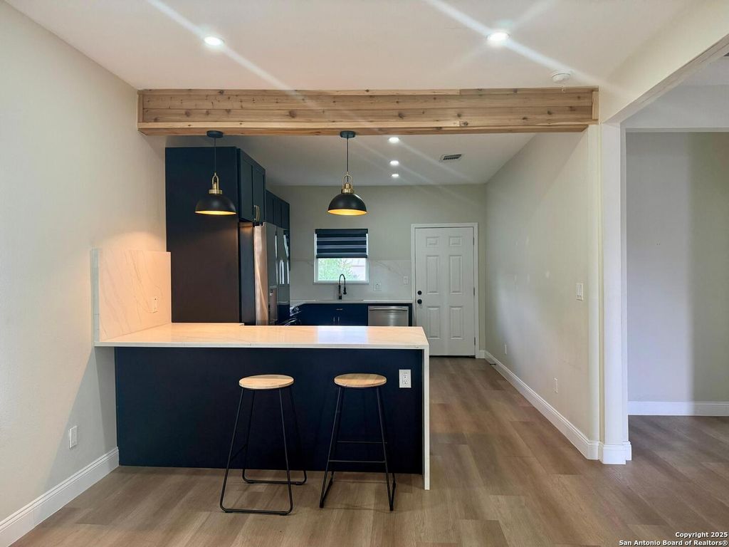 Photo of 113 Thelka, San Antonio, TX 78214 (MLS # 1914133)