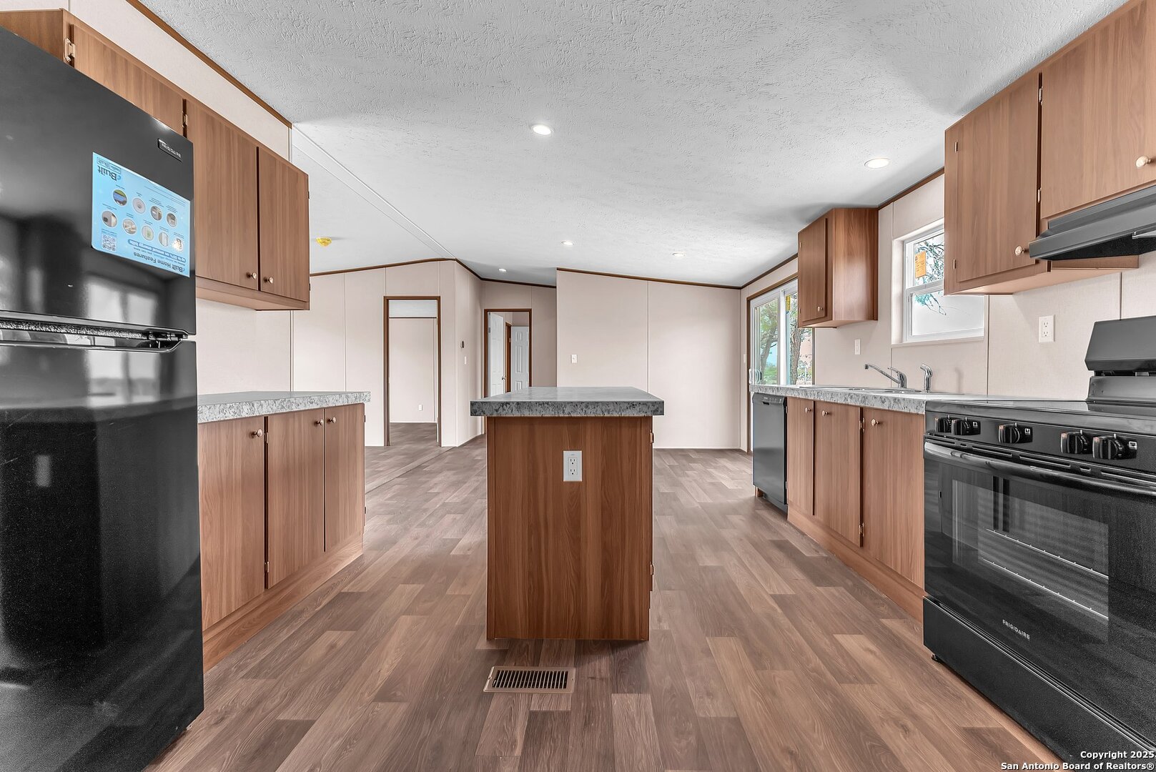 5709 County Road 422