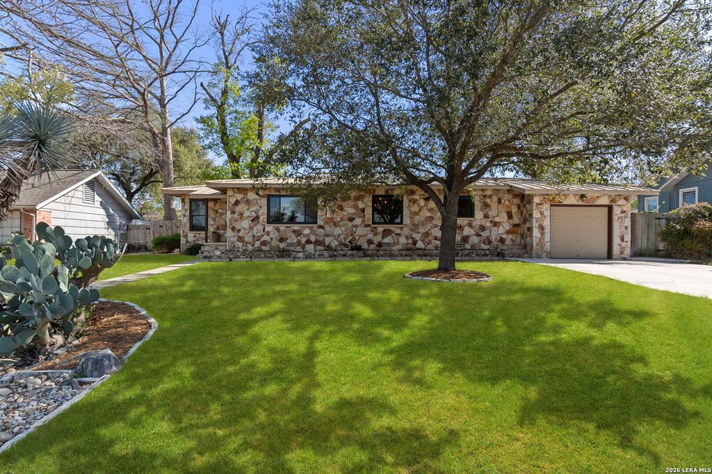 Photo of 114 Blakeley Dr, San Antonio, TX 78209 (MLS # 1951793)