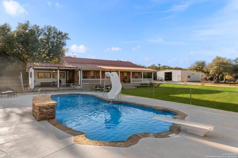 4335 Mail Route Fischer TX 78623