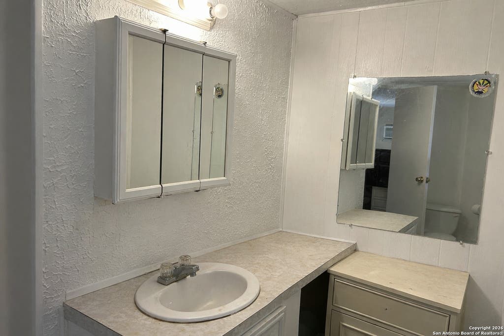 Photo of 1064 Brook Valley, Canyon Lake, TX 78133 (MLS # 1935050)