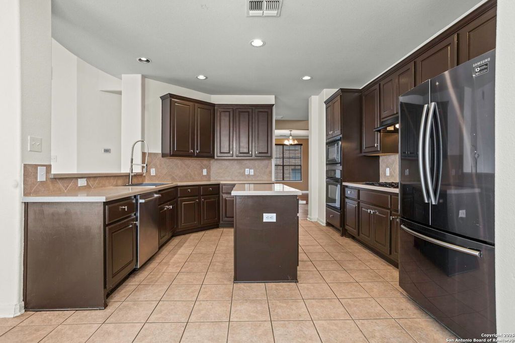 Photo of 3415 highline, San Antonio, TX 78261 (MLS # 1914122)