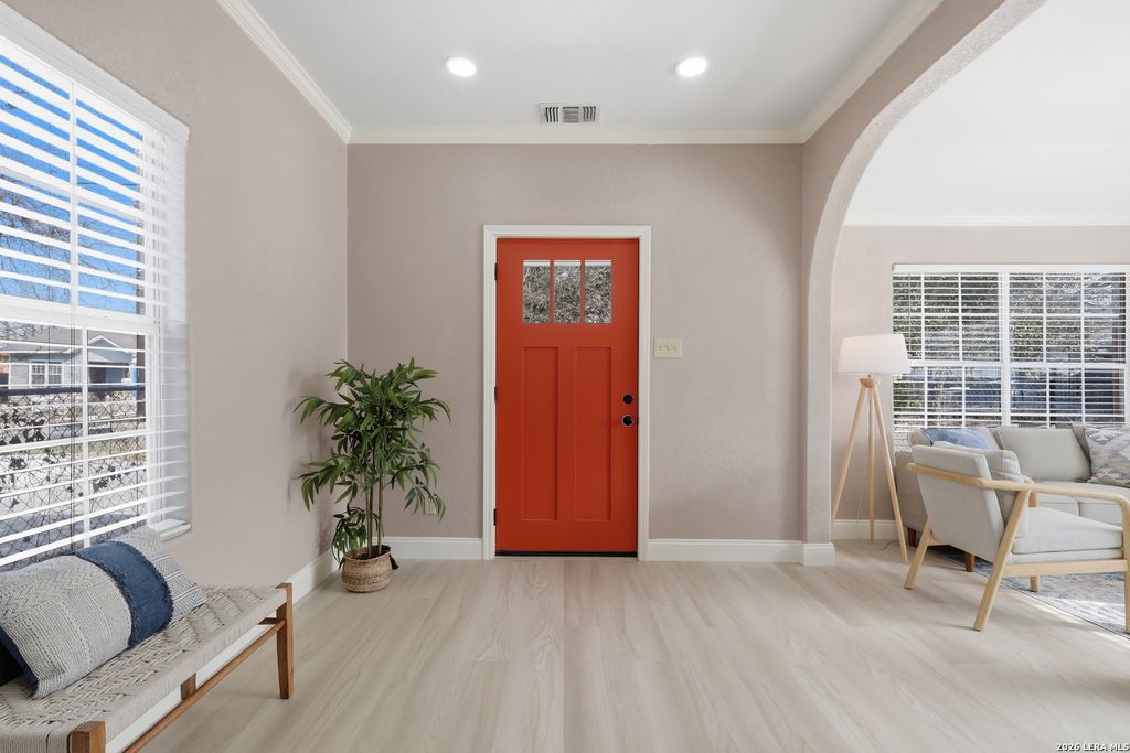 Photo of 118 Tipton, San Antonio, TX 78204 (MLS # 1944511)