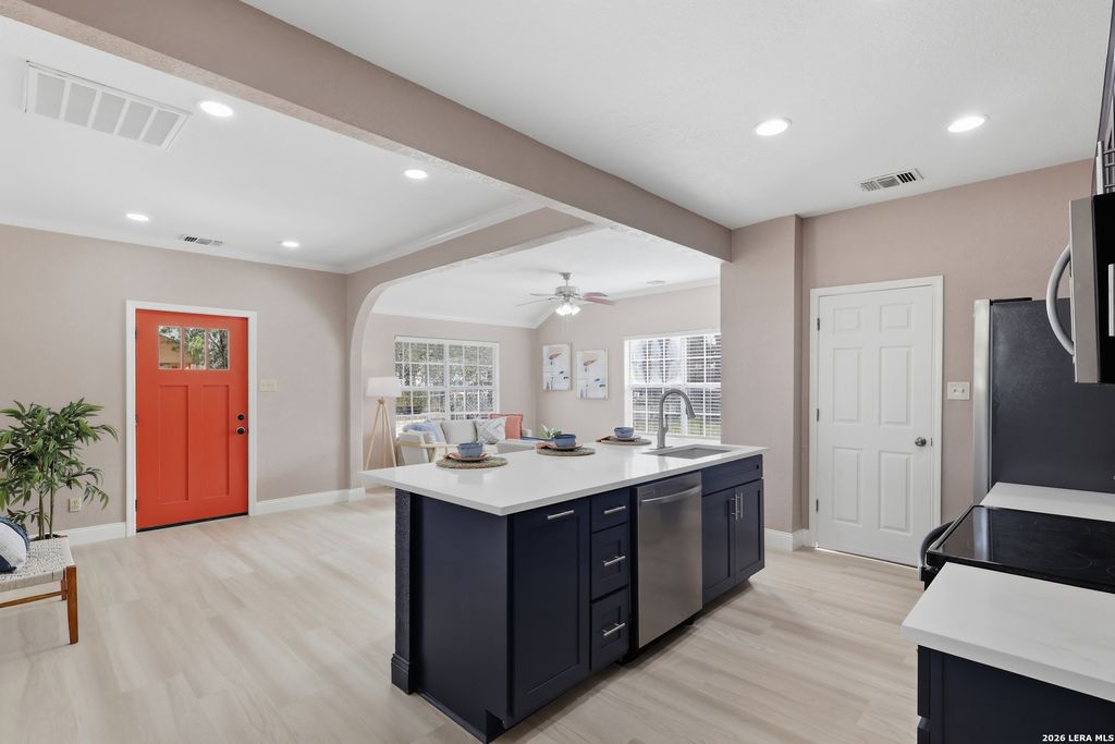 Photo of 118 Tipton, San Antonio, TX 78204 (MLS # 1944511)