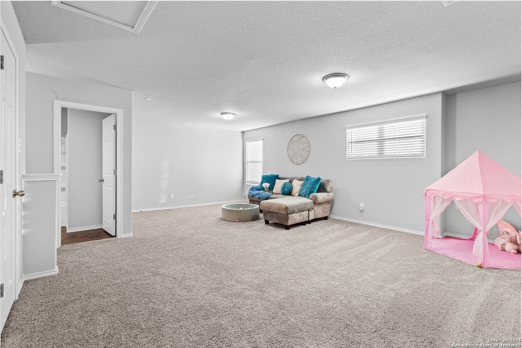 Photo of 10439 Lateleaf Oak, San Antonio, TX 78223 (MLS # 1933987)