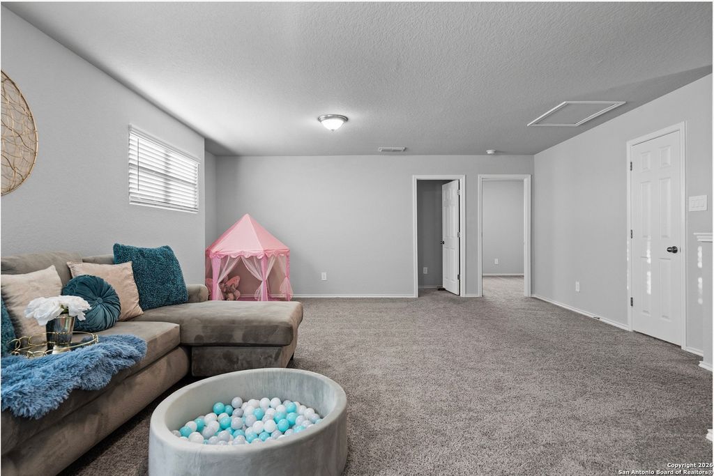 Photo of 10439 Lateleaf Oak, San Antonio, TX 78223 (MLS # 1933987)