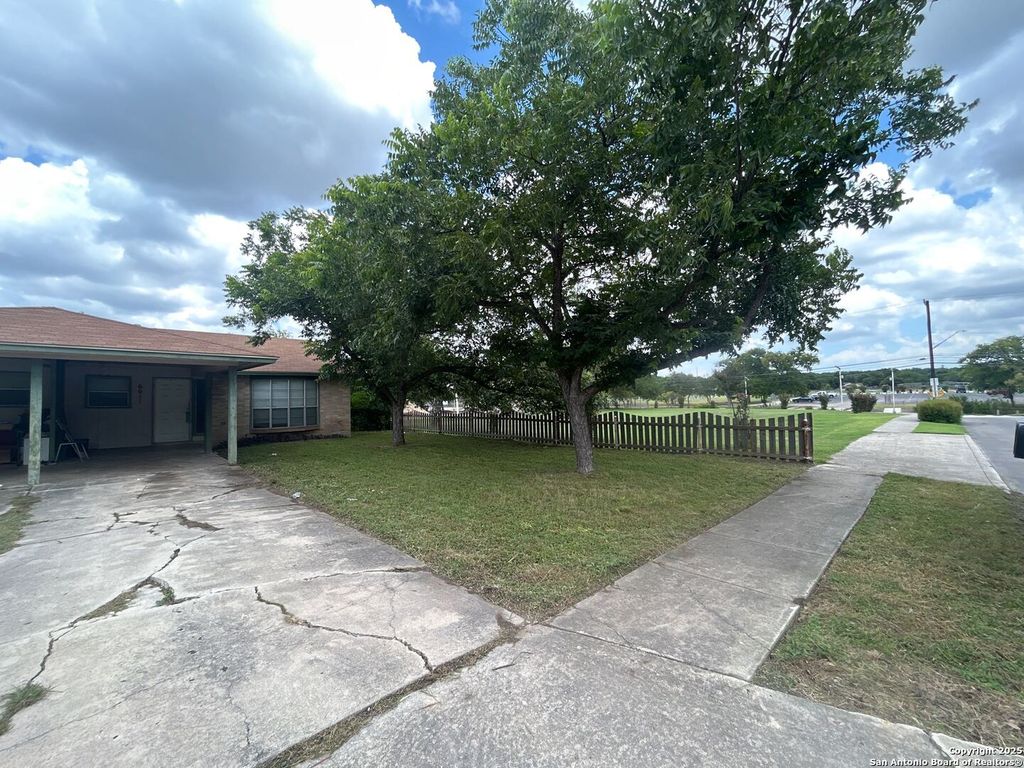 Photo of 6611 Peachtree, San Antonio, TX 78238 (MLS # 1913516)