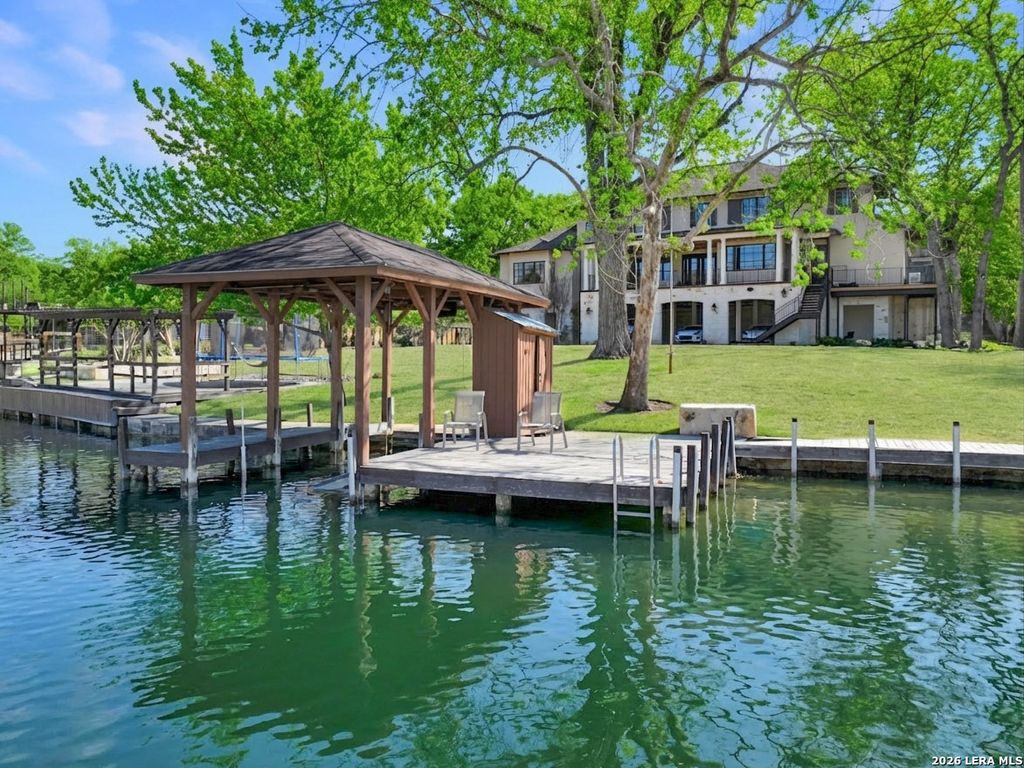 Photo of 232 LAGUNA RIO, Seguin, TX 78155 (MLS # 1950201)
