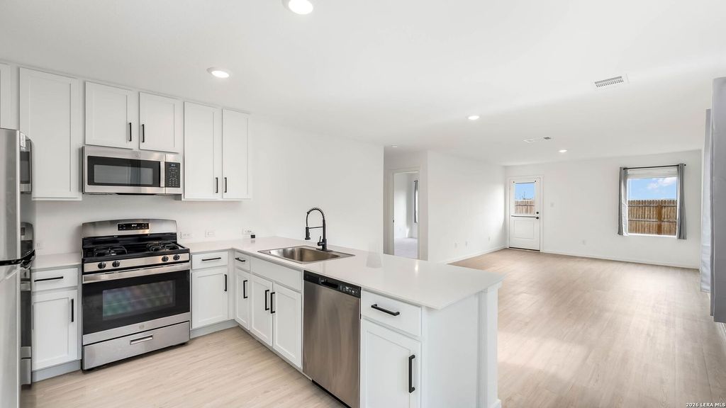 Photo of 11625 Dog Rose, Converse, TX 78109 (MLS # 1959350)