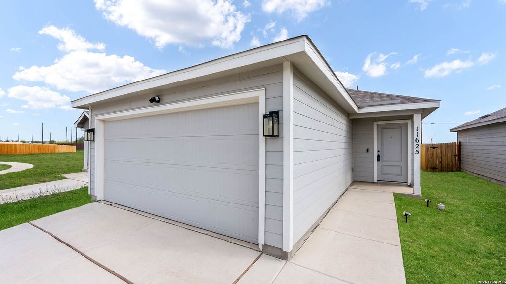 Photo of 11625 Dog Rose, Converse, TX 78109 (MLS # 1959350)