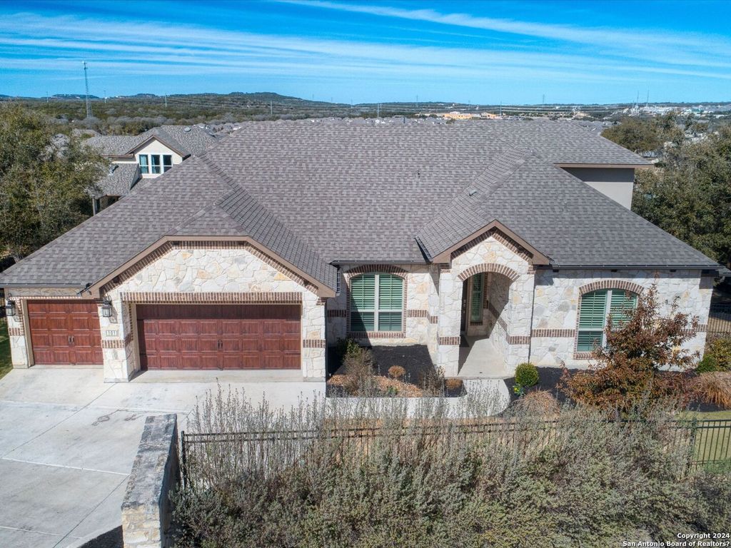 Photo of 101 El Cielo, Boerne, TX 78006 (MLS # 1945619)