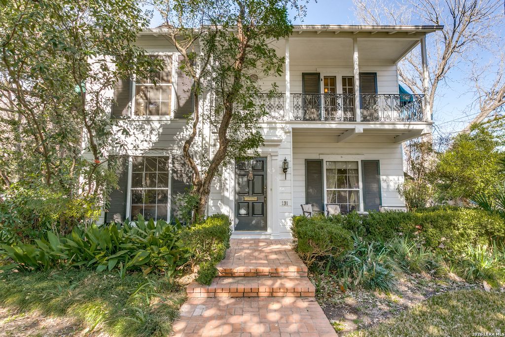 Photo of 131 Mary D, Alamo Heights, TX 78209 (MLS # 1931528)