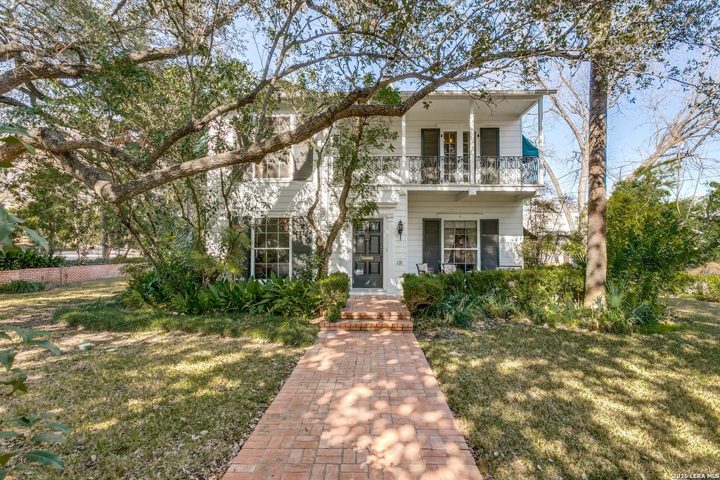 Photo of 131 Mary D, Alamo Heights, TX 78209 (MLS # 1931528)