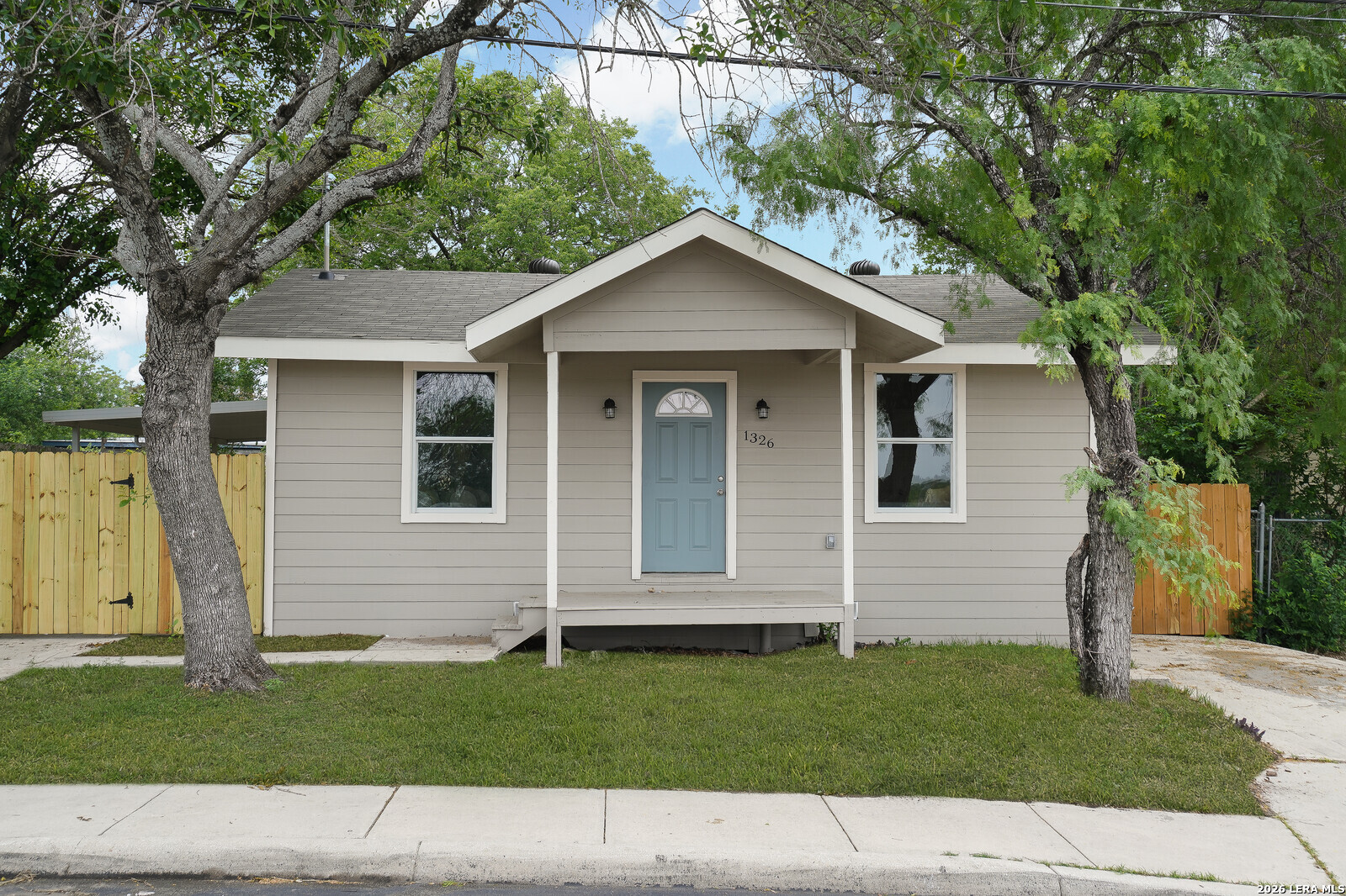 Photo 1 of 23 — 1326 ERVIN ST, San Antonio, TX 78208