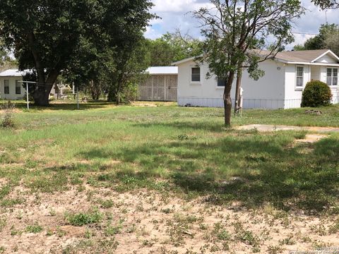 A home in Atascosa