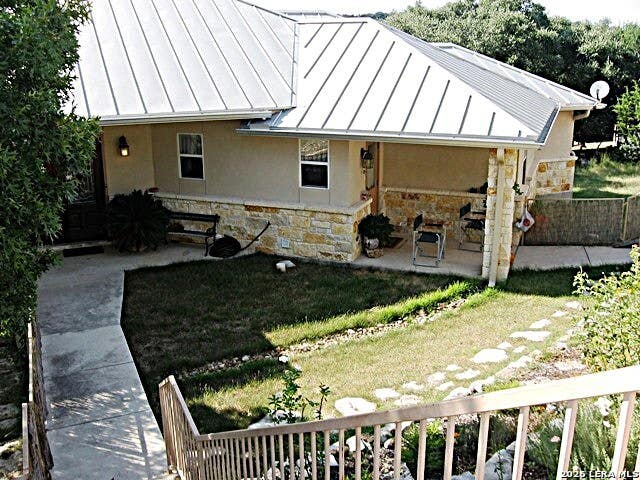 Photo of 2552 Connie Dr, Canyon Lake, TX 78133 (MLS # 1968171)