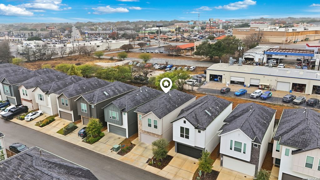 Photo of 8851 oakland 10 #10, San Antonio, TX 78240 (MLS # 1944834)