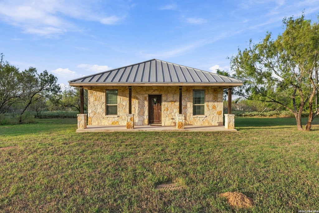 Photo of 1260 County Road 361, La Vernia, TX 78121 (MLS # 2024214)