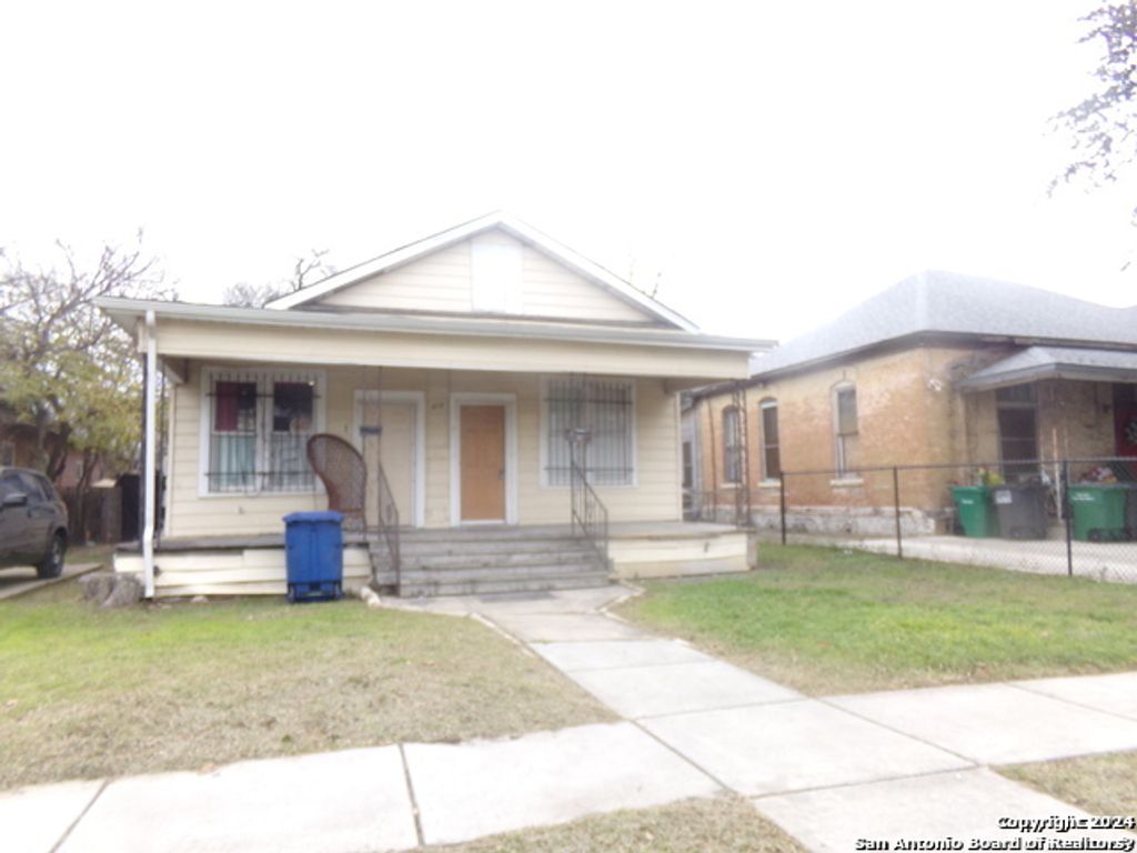 Photo of 418 Warren, San Antonio, TX 78212 (MLS # 1930000)