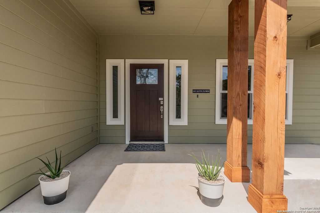 Photo of 635 Cactus Flower, Canyon Lake, TX 78133 (MLS # 1921640)