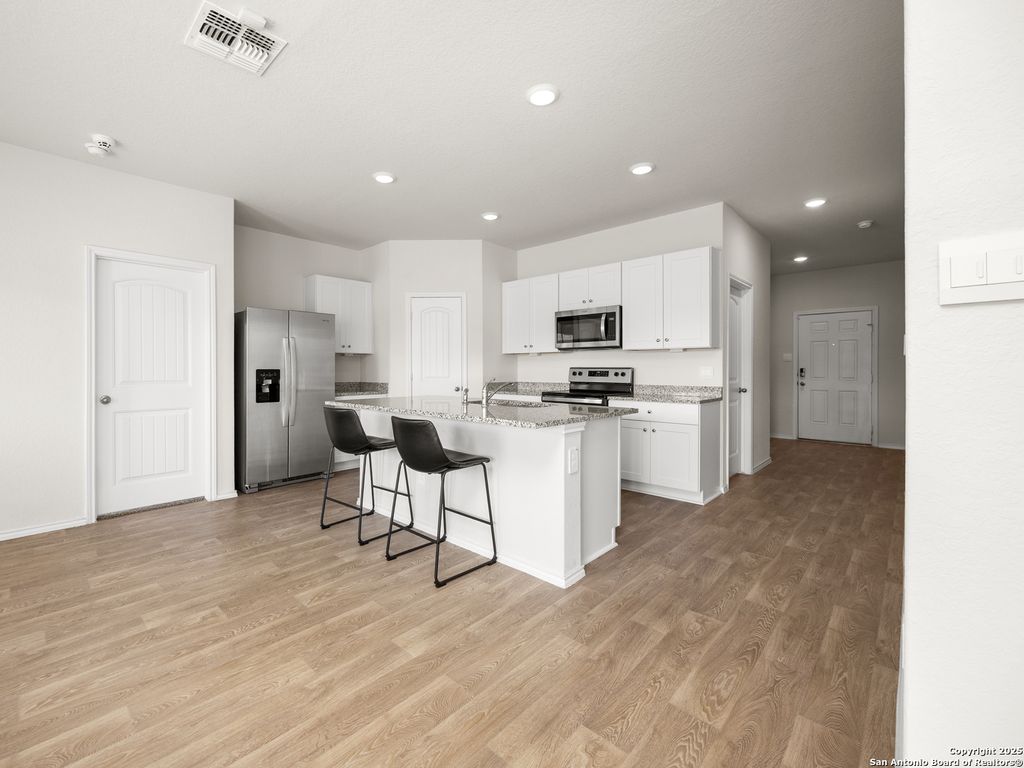 Photo of 552 Chaco Loop, Seguin, TX 78155 (MLS # 1888904)