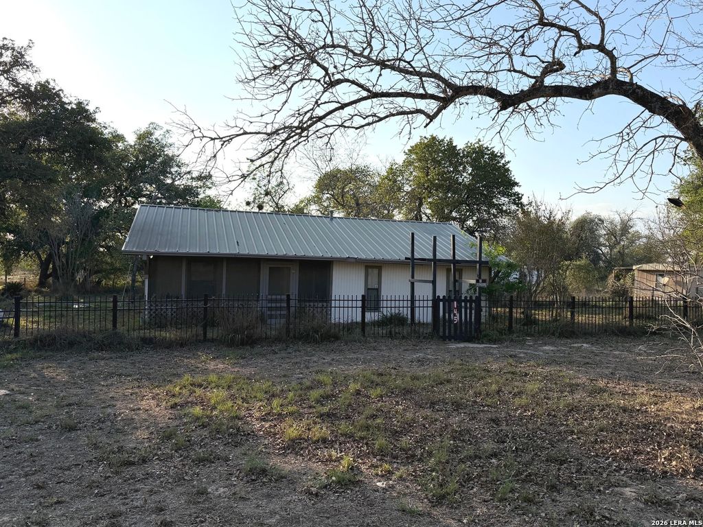 Photo of 145 Highland Rd, Poteet, TX 78065 (MLS # 1928305)