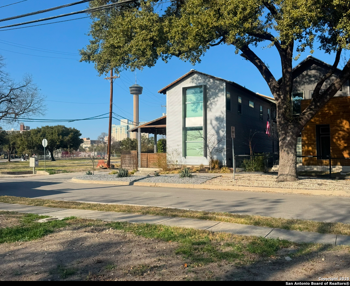 602 Labor St.