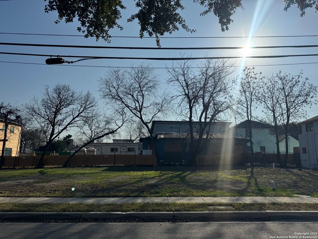 Photo of 602 Labor St., San Antonio, TX 78210 (MLS # 1841579)